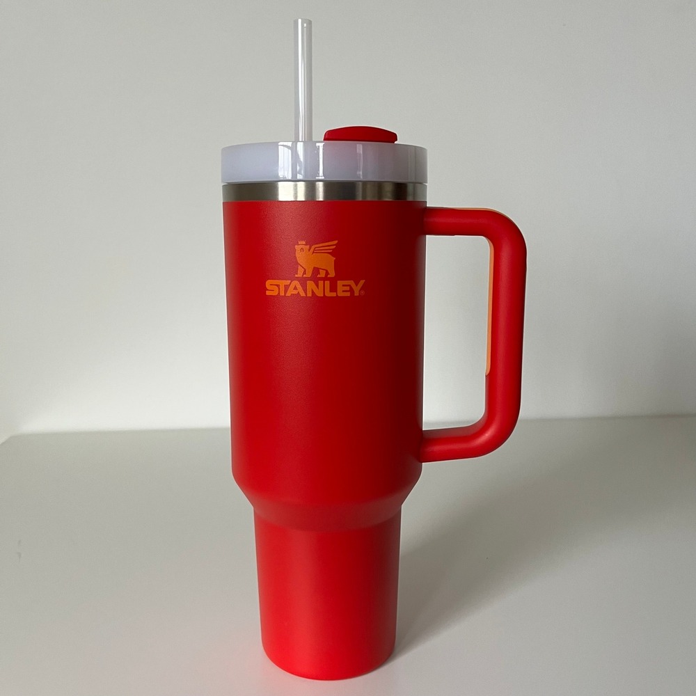 NEW Stanley Quencher H2.0 FlowState Tumbler Chili Red‎ 40 oz